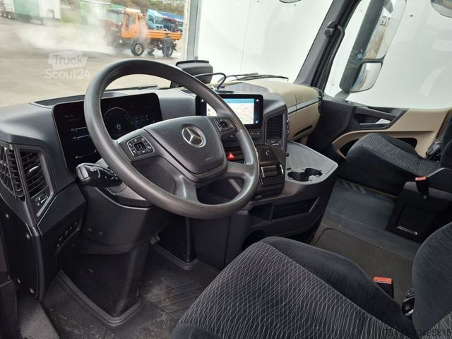 Standaard trekker MERCEDES-BENZ 1846 LS Actros StreamSpace ACC Navi Euro6D