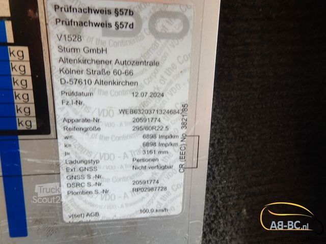 Touringcar MERCEDES-BENZ Tourismo RHD-L 64 SITZE EURO 5