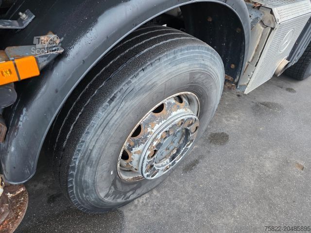 Kamion sa pumpom za beton MERCEDES-BENZ Actros 3241 / 31 Meter Pumpe Liebherr Schwing