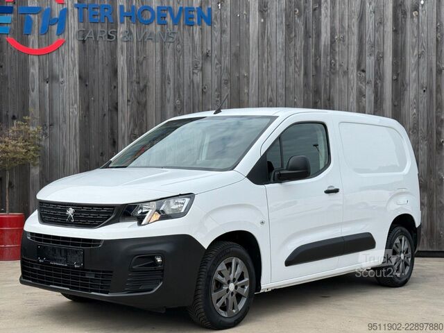 Dobozos furgon PEUGEOT Partner 1.5 BlueHDI Premium L1H1 AHK Tempo. 73KW