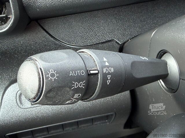 Dobozos furgon PEUGEOT Partner 1.5 BlueHDI Premium L1H1 AHK Tempo. 73KW