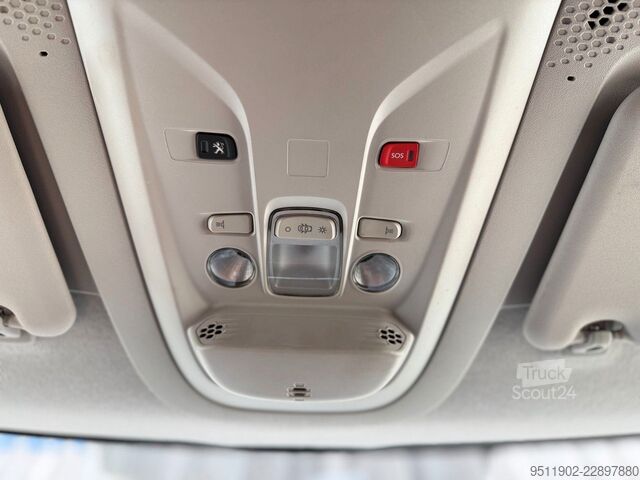 Dobozos furgon PEUGEOT Partner 1.5 BlueHDI Premium L1H1 AHK Tempo. 73KW