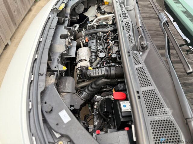 Dobozos furgon PEUGEOT Partner 1.5 BlueHDI Premium L1H1 AHK Tempo. 73KW