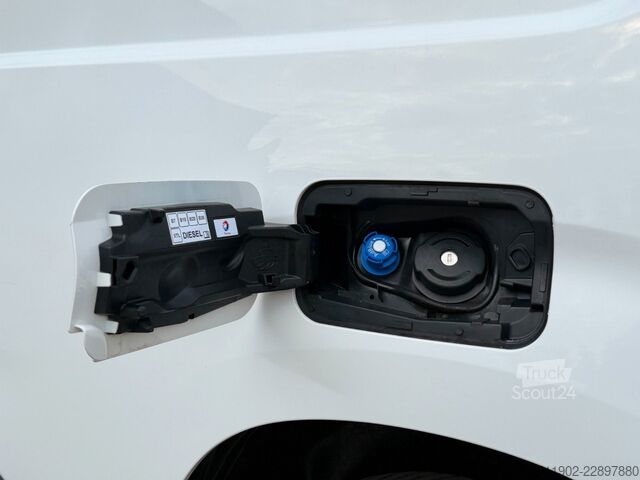 Dobozos furgon PEUGEOT Partner 1.5 BlueHDI Premium L1H1 AHK Tempo. 73KW