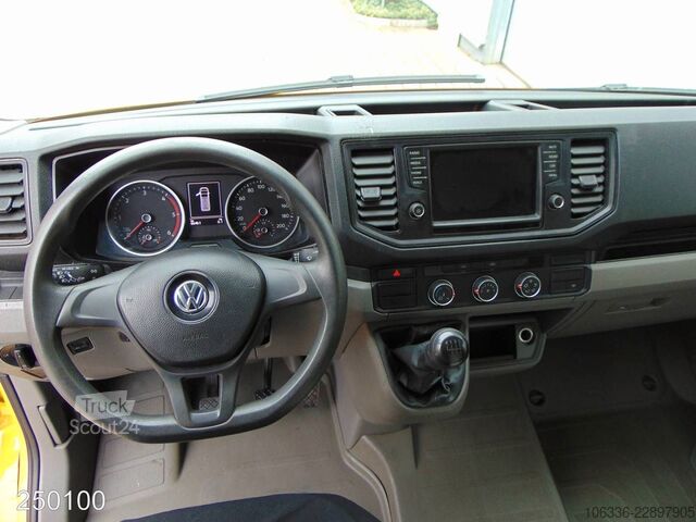 Komercijalno vozilo sa visokim krovom VW Crafter 35 2.0 TDI Regalsystem-Klima-Kamera