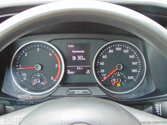 Komercijalno vozilo sa visokim krovom VW Crafter 35 2.0 TDI Regalsystem-Klima-Kamera