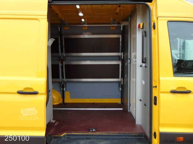 Komercijalno vozilo sa visokim krovom VW Crafter 35 2.0 TDI Regalsystem-Klima-Kamera
