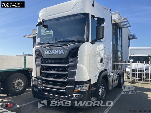 Standard tractor Scania S460 S 4X2 Retarder 2x Tanks ACC Euro 6