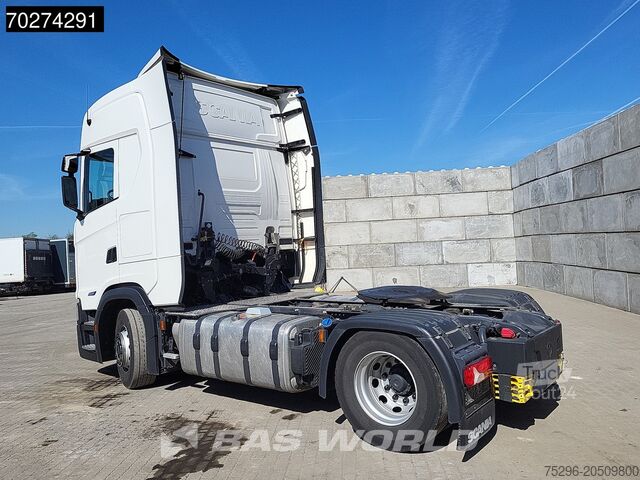 Standard tractor Scania S460 S 4X2 Retarder 2x Tanks ACC Euro 6