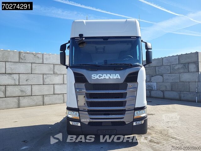 Standard tractor Scania S460 S 4X2 Retarder 2x Tanks ACC Euro 6