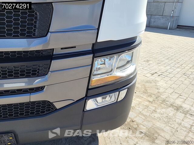 Standard tractor Scania S460 S 4X2 Retarder 2x Tanks ACC Euro 6