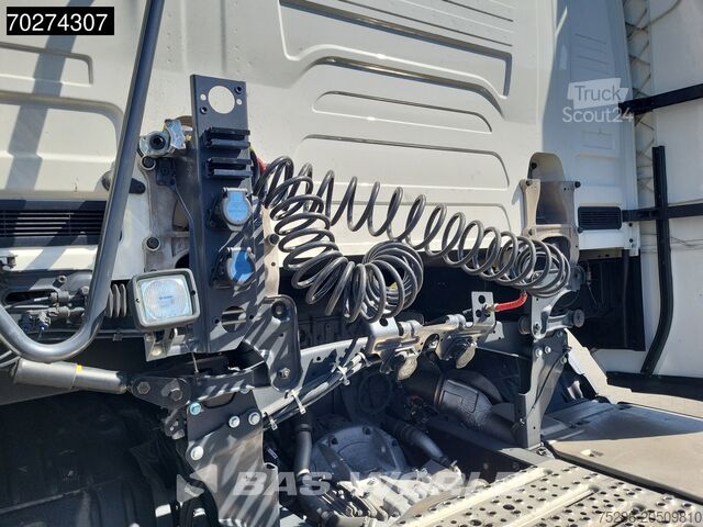 Standard tractor Scania S460 S 4X2 Retarder 2xTanks ACC Euro 6