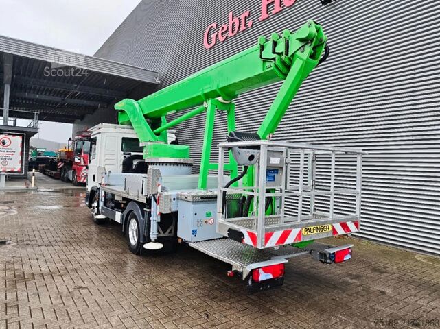 Plate-forme de levage MAN TGL 8.150 4x2 Palfinger P300 KS