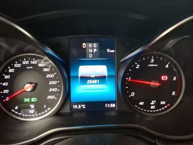 Kombi s vysokou strechou Mercedes-Benz V 300 d Avantgarde Edition AMG DISTRONIC Sound-P