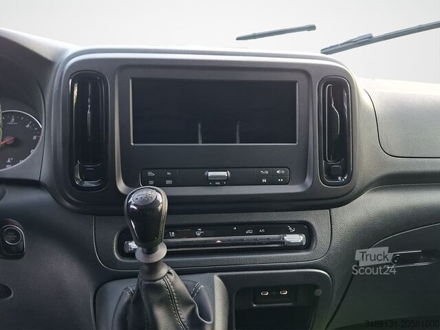 Panel van Mercedes-Benz VITO 116 NEUES MODELL AHK NAV KAM MBUX TOTWINKEL