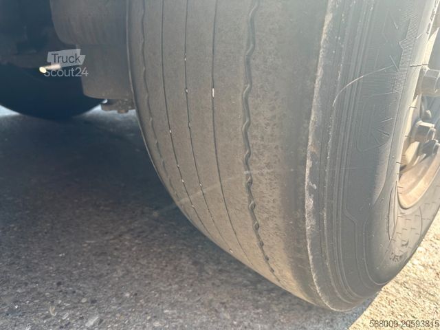 Auflieger mit Walkingfloor SCHWARZMÜLLER J-SERIE,Schuboden