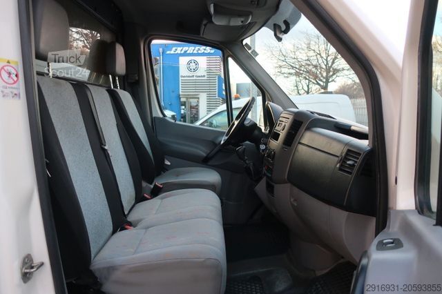 Dubă cu acoperiș înalt VOLKSWAGEN Crafter L2H2 1.Hand / Klima / SHZ / FN:87