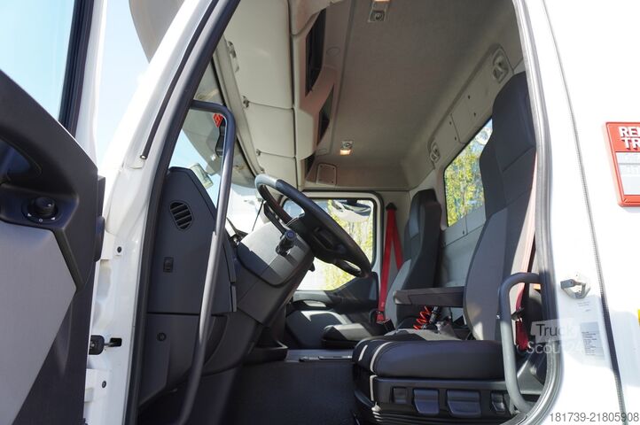 Piattaforma con gru Renault C280 DTI 8/ FASSI crane F135a.22 /15EPAL