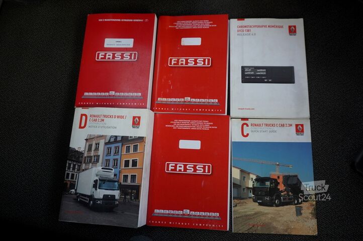 Piattaforma con gru Renault C280 DTI 8/ FASSI crane F135a.22 /15EPAL