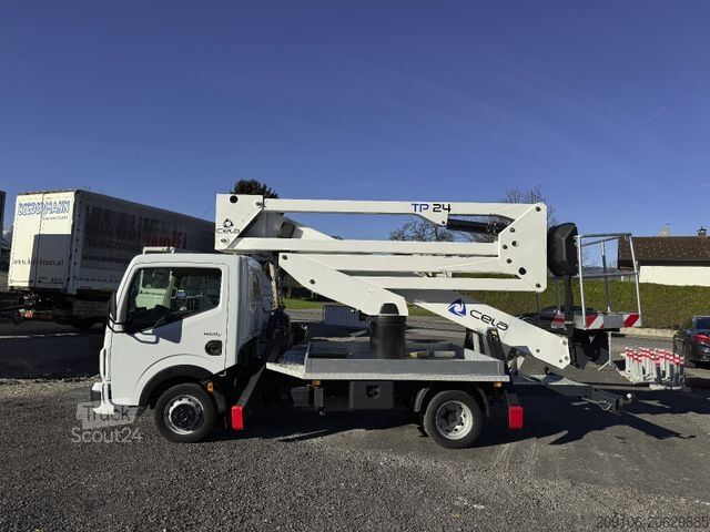 Hoogwerker vrachtwagen RENAULT Maxity Gelenkhubarbeitsbühne Cela TB 24 meter