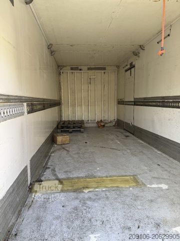 Soğutuculu kamyon MAN LLC 12.225 Kühlkoffer LBW Framec