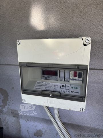 Soğutuculu kamyon MAN LLC 12.225 Kühlkoffer LBW Framec