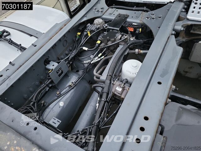 Standaard trekker DAF CF 330 CF 330 FT 4X2 Low Mileage! NL-Truck Manual