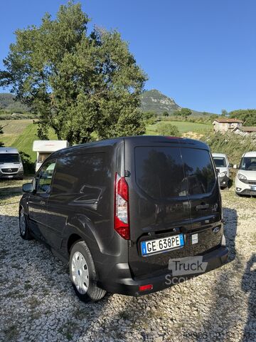 شاحنة صغيرة Ford Transit Connect