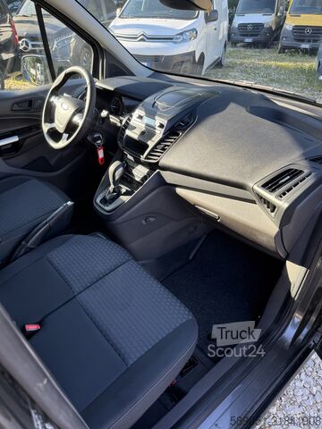 شاحنة صغيرة Ford Transit Connect