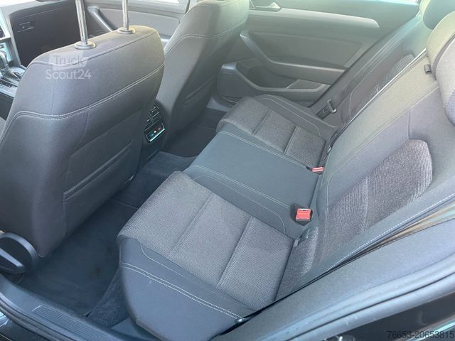 Kleinbus VOLKSWAGEN Passat Variant 110kw TDI DSG*Navi*LED*Klimaauto.