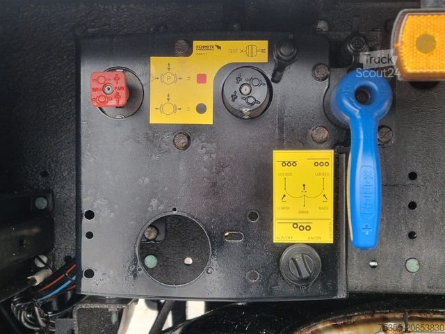 Semirimorchio con telone SCHMITZ CARGOBULL SCS24/L 13.62 E B 1.Hand Liftachse Edscha Portal