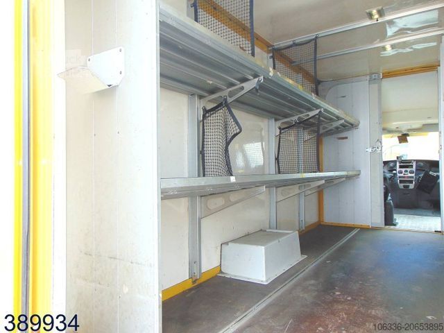 Transporter mit Koffer IVECO Daily 35 S 11 A / P Maxi Postkoffer REGALSYSTEM