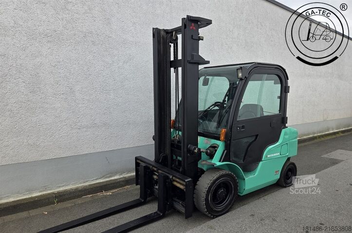 Chariot élévateur à fourche diesel Mitsubishi FD25N