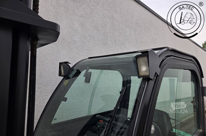 Chariot élévateur à fourche diesel Mitsubishi FD25N