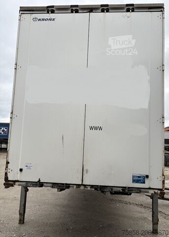 Troca de carroçaria por plataforma e lona Krone Jumbo 3m Innenhöhe Hubdach Edscha
