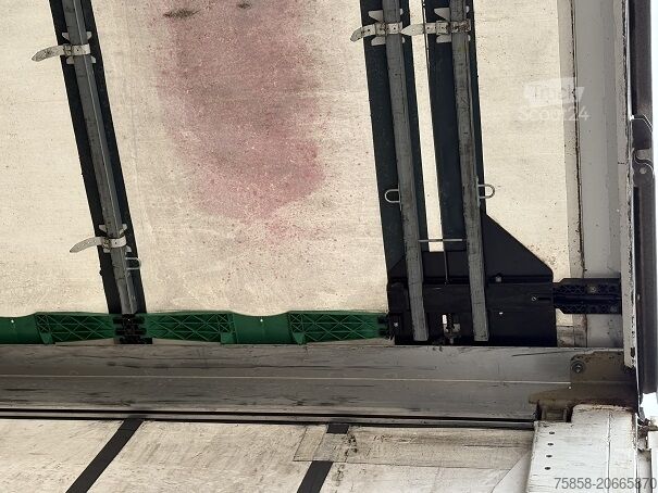 Troca de carroçaria por plataforma e lona Krone Jumbo 3m Innenhöhe Hubdach Edscha