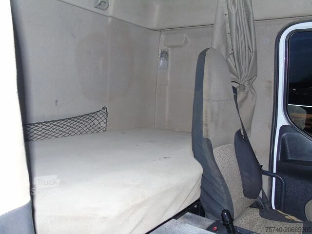 Kipper Renault Kerax 410DXI + 8X4 + MANUAL + SPRING