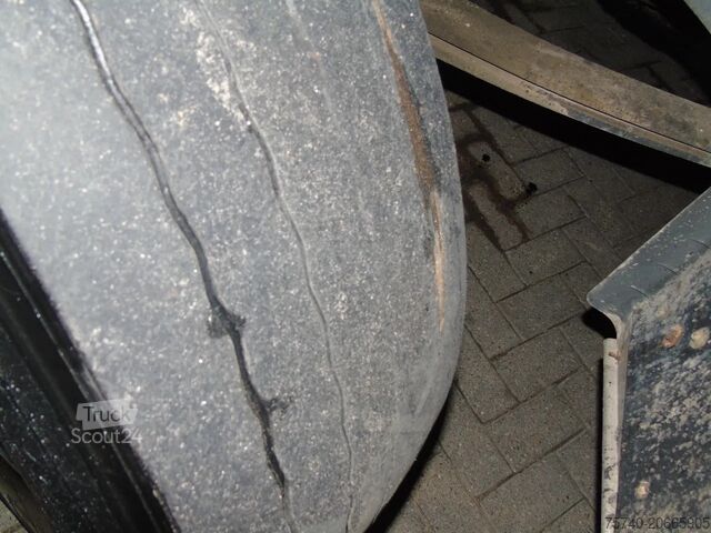 Kipper Renault Kerax 410DXI + 8X4 + MANUAL + SPRING