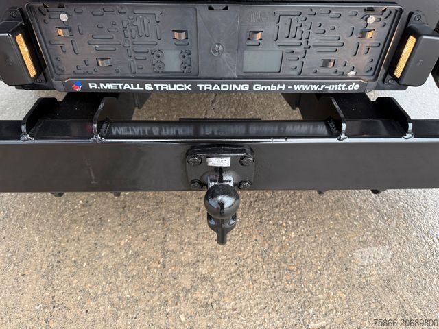 Camion de boissons IVECO 70C18H HI Duo Schwenkwandkoffer LBW 1,5to