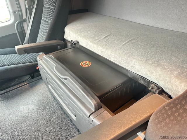 Standartinis vilkikas MERCEDES-BENZ Actros 2655 6x4 Kran Palfinger Epsilon 260Z