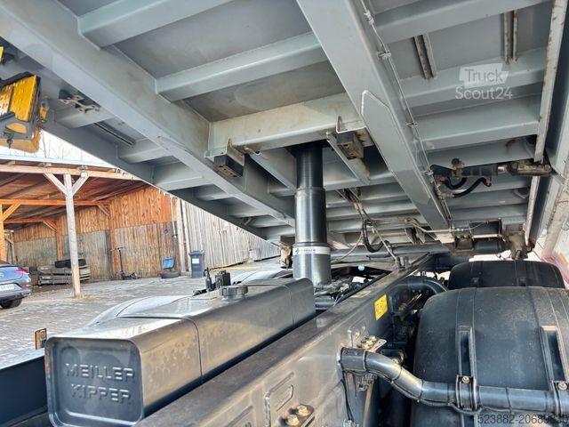 Three-sided tipper truck RENAULT C520 6x4*Bordmatik*Meiller*Blatt*Klima*TOP