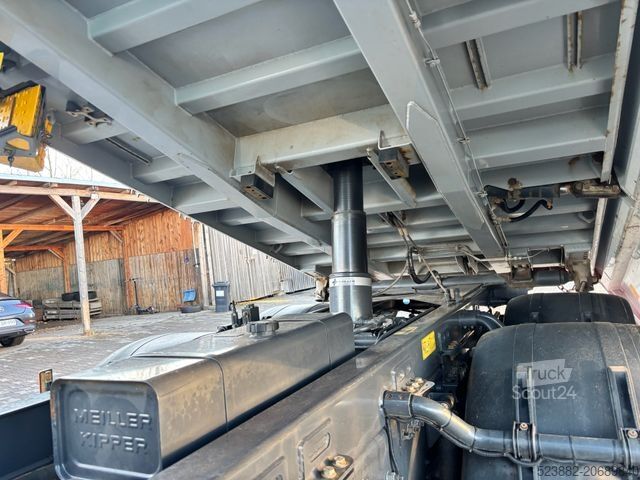 Tipper truck RENAULT C520 6x4*Bordmatik*Meiller*Blatt*Klima*TOP