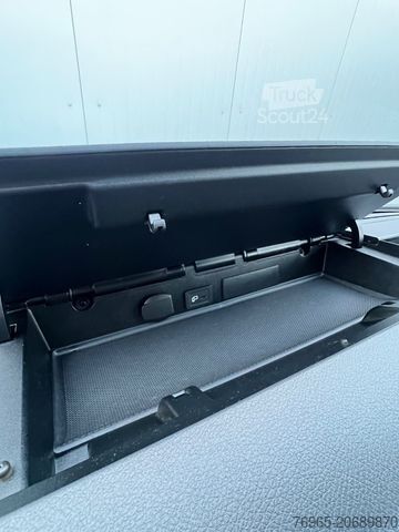 Panelinis furgonas MERCEDES-BENZ Sprinter 314 9G KLIMA NAVI TOTWINKEL KAMERA LED