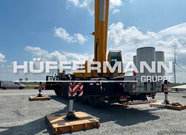 Kravas automašīnai uzstādīts celtnis LIEBHERR LTM 1230-5.1