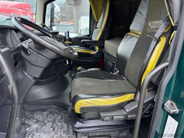 Standartinis vilkikas VOLVO FH16.650 6X4 SZM RETARDER *2018*