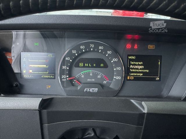 Standartinis vilkikas VOLVO FH16.650 6X4 SZM RETARDER *2018*