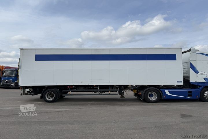 Kofferauflieger  HSA 21 Koffer mit Hebebühne / Swiss-Vehicle
