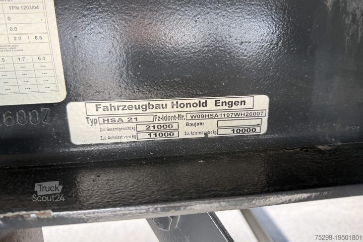 Kofferauflieger  HSA 21 Koffer mit Hebebühne / Swiss-Vehicle