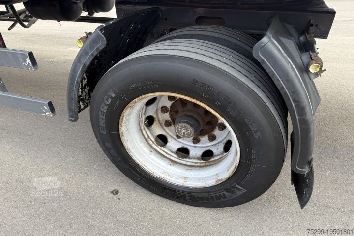 Kofferauflieger  HSA 21 Koffer mit Hebebühne / Swiss-Vehicle