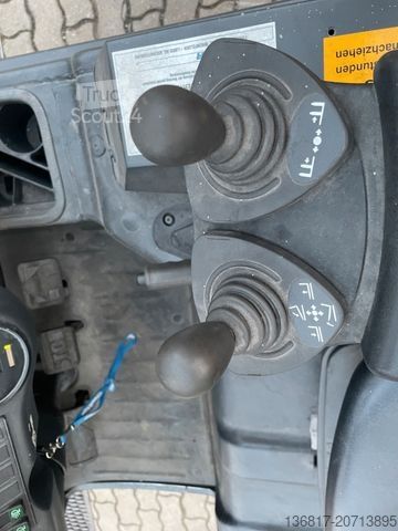 Voorlader vorkheftruck LINDE E30-02 Triplex Elektro Stapler 3.000kg Seitensch